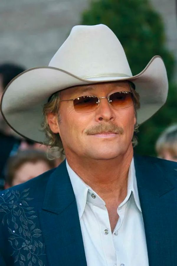 The Legendary Alan Jackson: A True Country Music Icon