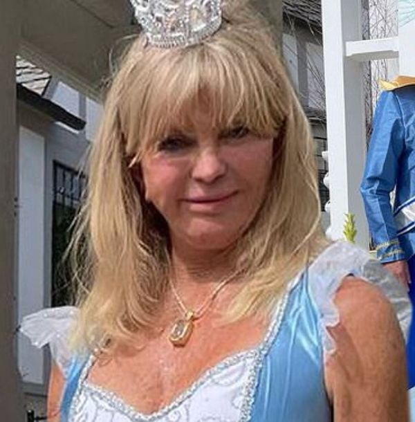 Goldie Hawn without makeup