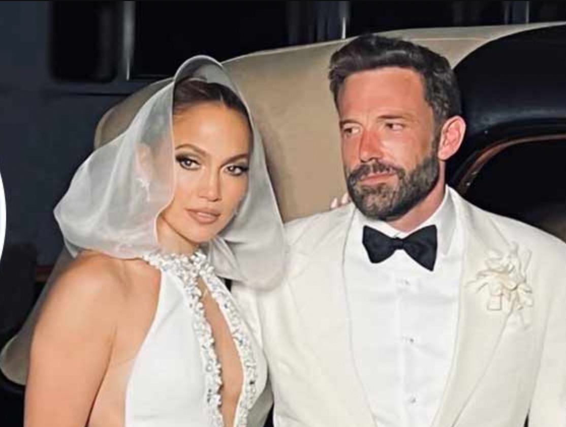 Jennifer Lopez and Ben Affleck: A Captivating Love Story