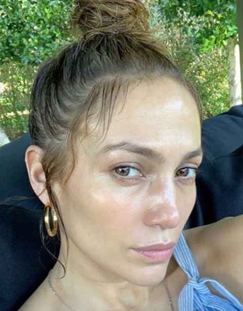 Embracing Natural Beauty: The Inspiring Journey of Jennifer Lopez