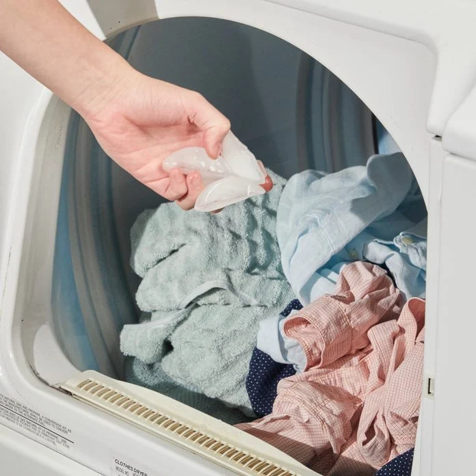 Drop 3 Ice Cubes Into The Washing Machine: You Can’t Imagine What Happens To Your Laundry