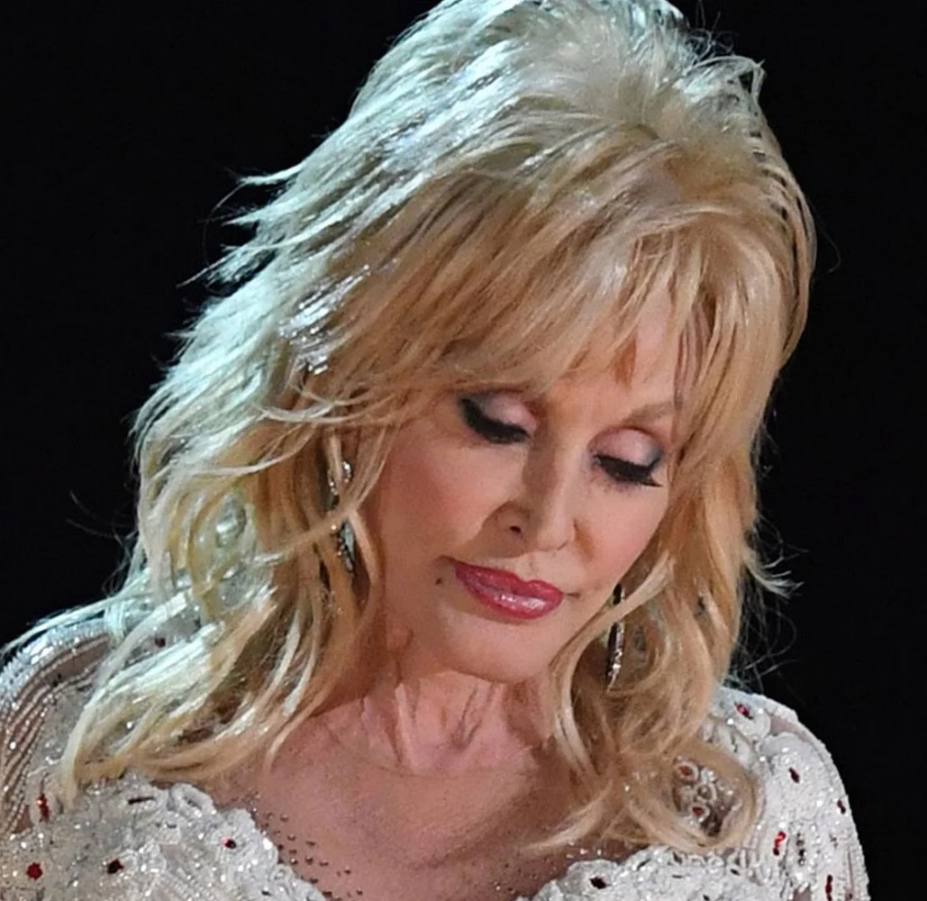 Why Dolly Parton Always Stays “Ambulance-Ready”