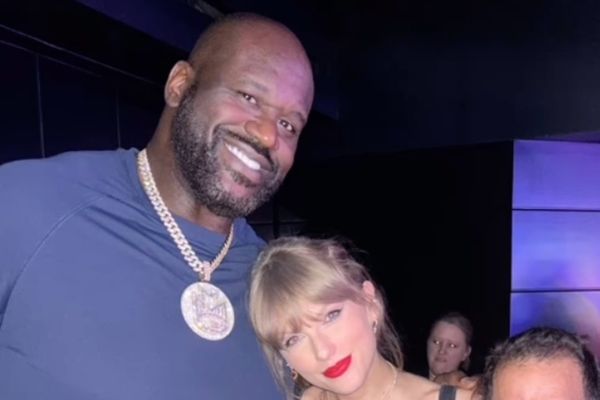 Shaq Gifts Taylor Swift $4,500 Bejeweled Football Bag at Super Bowl LVIII