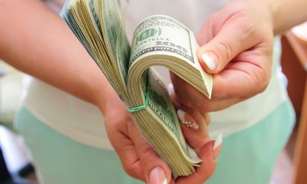 MIL Offers $10K To Her Future Daughter-In-Law If She Leaves Her Son