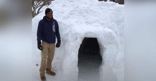 Man Builds An Igloo For His Family, But When You Look Inside You’ll See Why It Went Viral