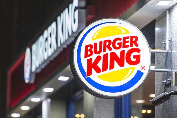 Man In Line At Burger King Decides To Teach Annoying Kid And His Mom A Lesson In Manners