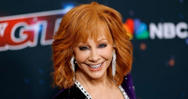 Reba McEntire’s New Hairstyle Creates a Buzz on Social Media