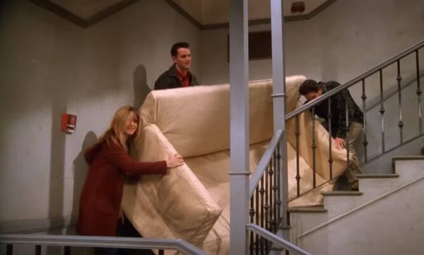 Friends: The Pivot Scene