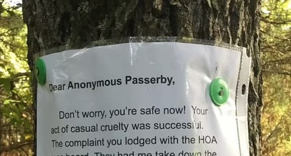 This Letter Hung On A Tree Is Causing Outrage In The Neighborhood