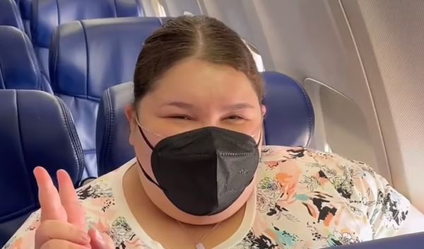 Plus-Sized Influencer Advocates for More Comfortable Air Travel