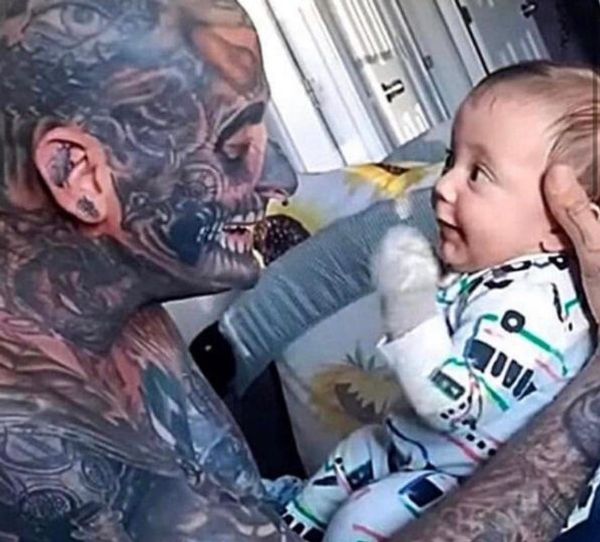 People Judge a Father with 240 Tattoos, But His Wife Sets the Record Straight