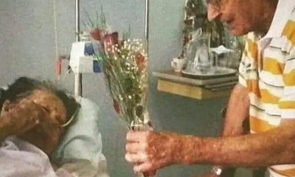 A Heartwarming Gesture: An 80-Year-Old Man’s Daily Act of Love