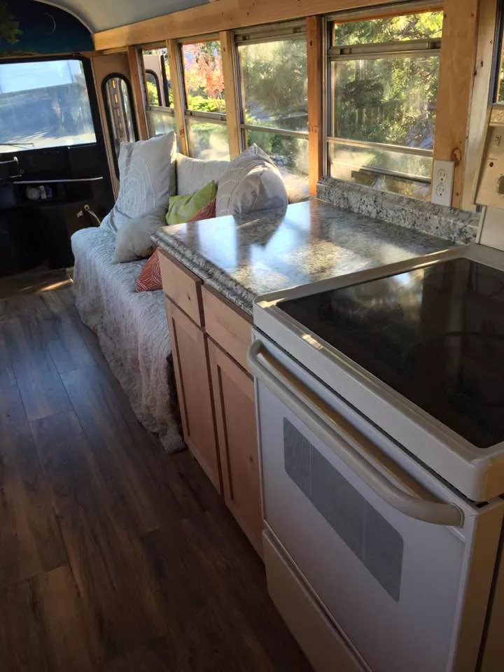 Oregon Woman Turns School Buses Into Tiny Homes for Working Homeless Families