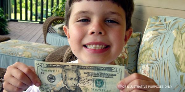 I Found a Stack of Money under My Daughter’s Bed – What She Was Going to Do with It Made Me Gasp