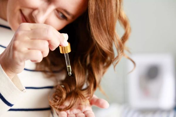 Hair oiling could be a huge benefit to you. (Getty Stock Image)