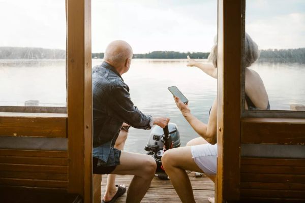 The couple lived their lives on the water before moving into a campervan. (Maskot/Getty)