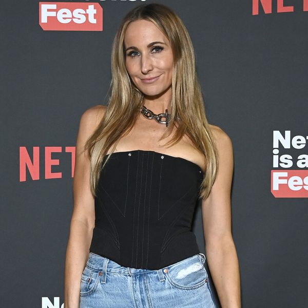 Nikki Glaser’s Parents’ Apology for “Gross” Comments at Eras Tour