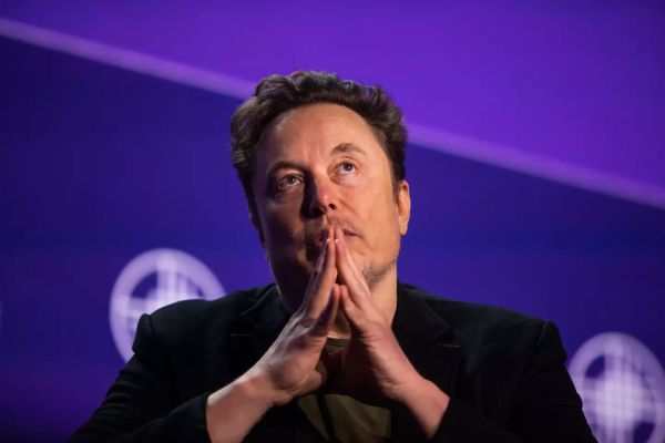 Elon Musk's favorite interview question is quite the head-scratcher. (Apu Gomes/Getty Images)