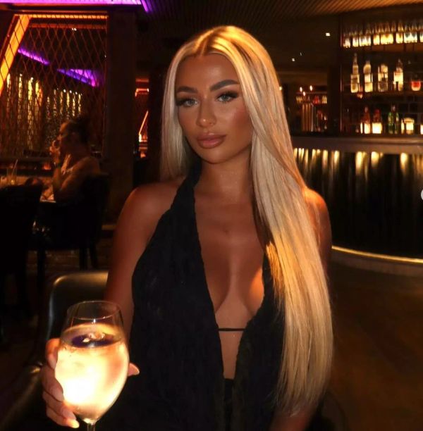 Influencer Natasha Newcombe has received backlash for dating a teenager. (tashaanewcombe/Instagram)