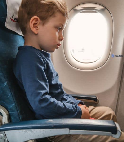 Child on a Plane Passed Me a Note and $10 — It Changed My Life